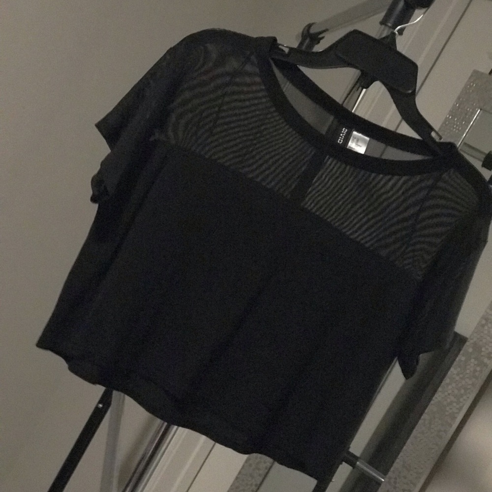 Black casual top ✨